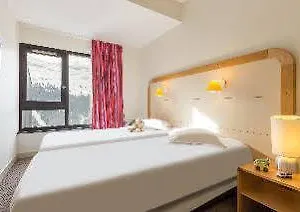 https://residenz-la-foret.hotels-rhonealpes.com