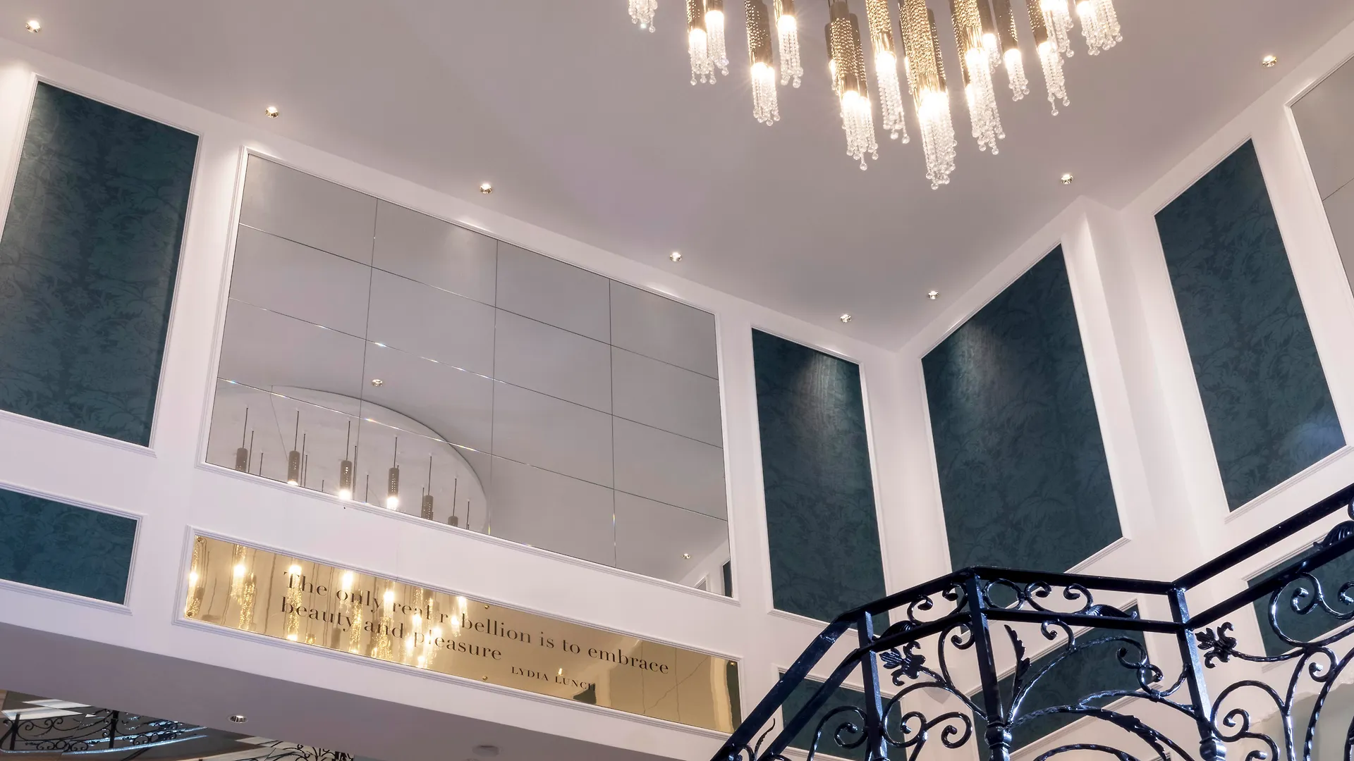 Paris J'Adore Hotel & Spa (Adults Only)