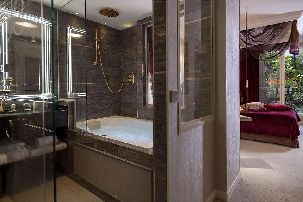 Paris J'Adore Hotel & Spa (Adults Only)