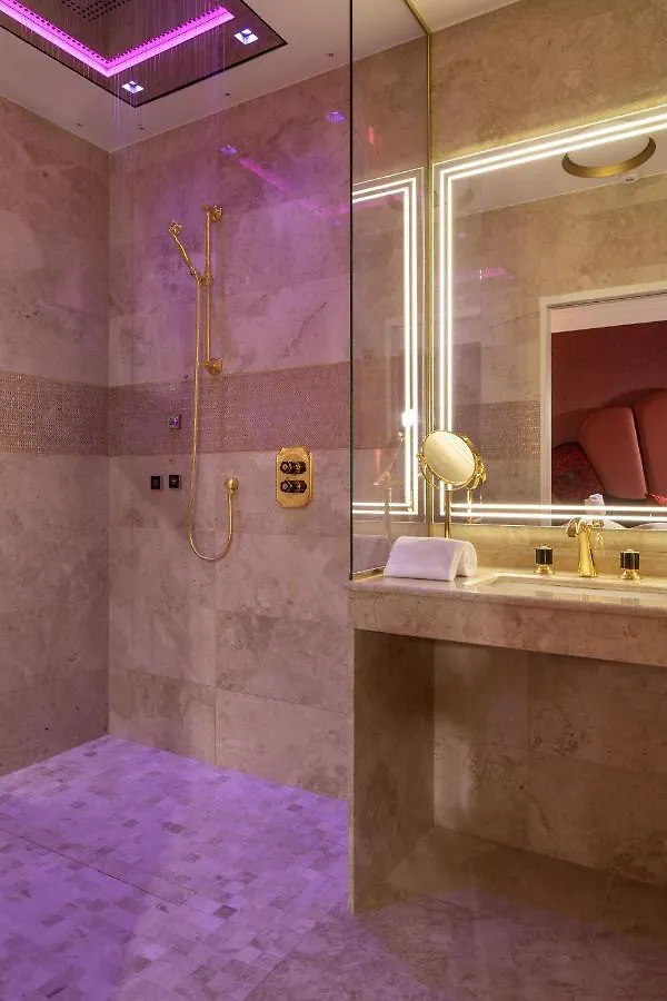 Paris J'Adore Hotel & Spa (Adults Only)