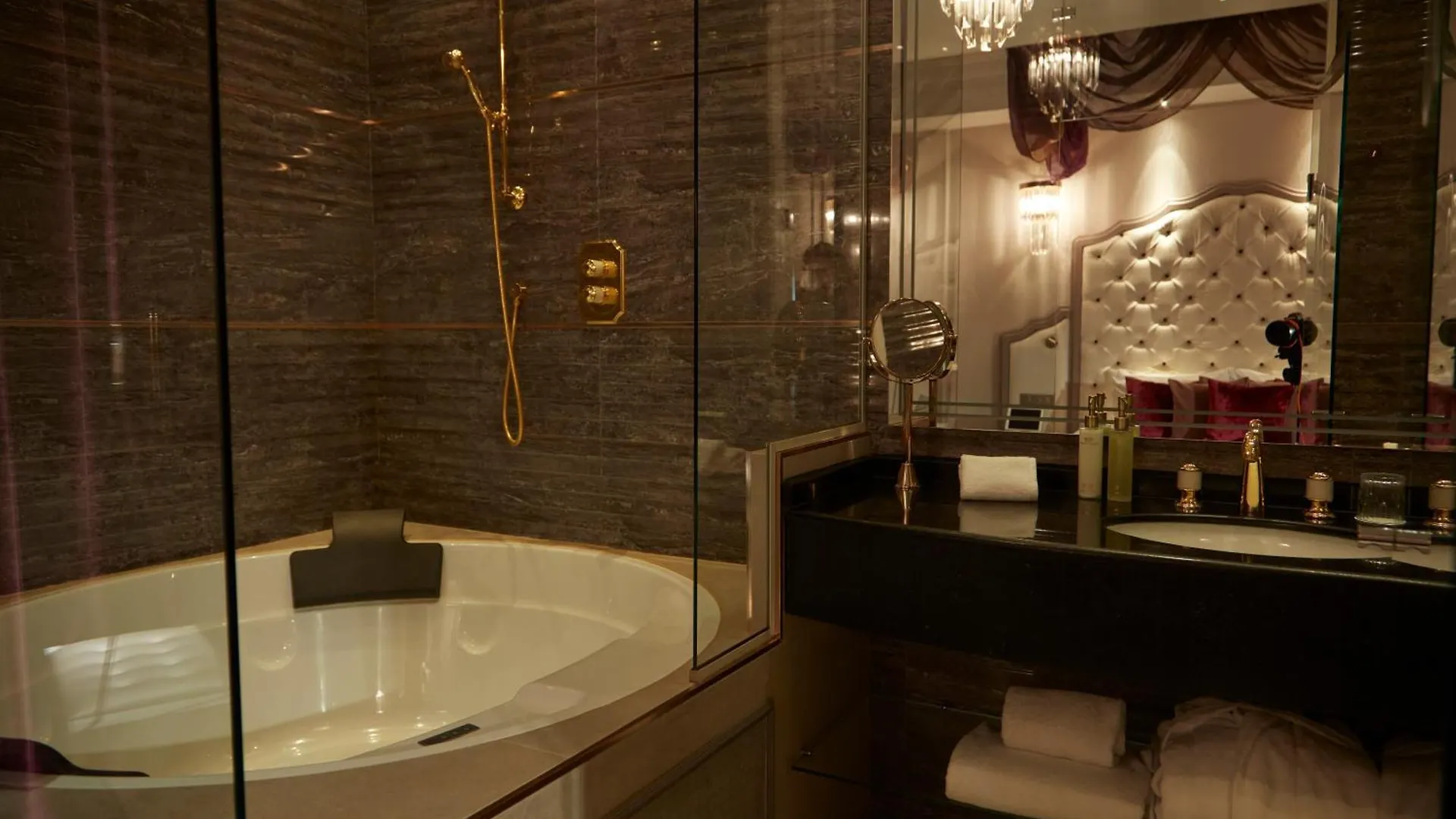 Paris J'Adore Hotel & Spa (Adults Only)