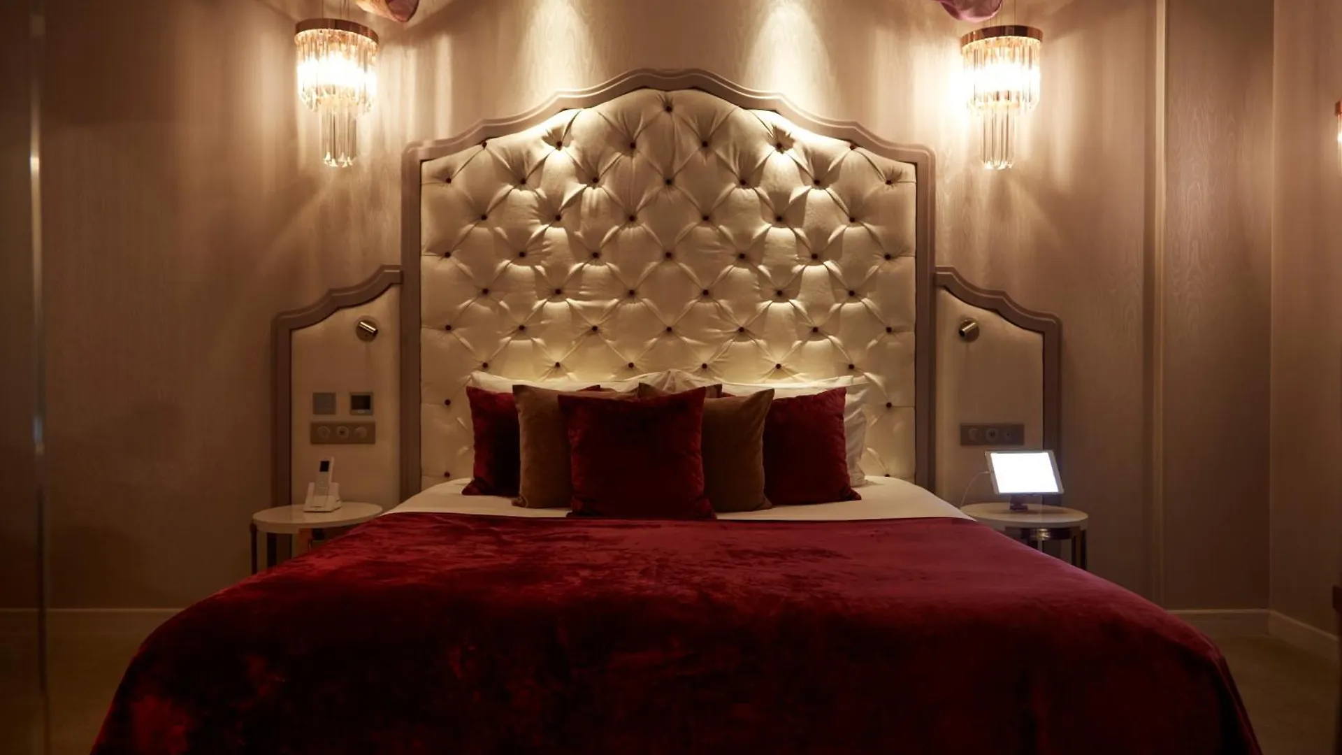 Paris J'Adore Hotel & Spa (Adults Only)